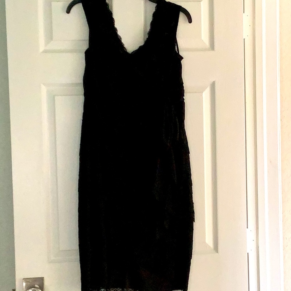 BLACK LACE ELEGANT DRESS